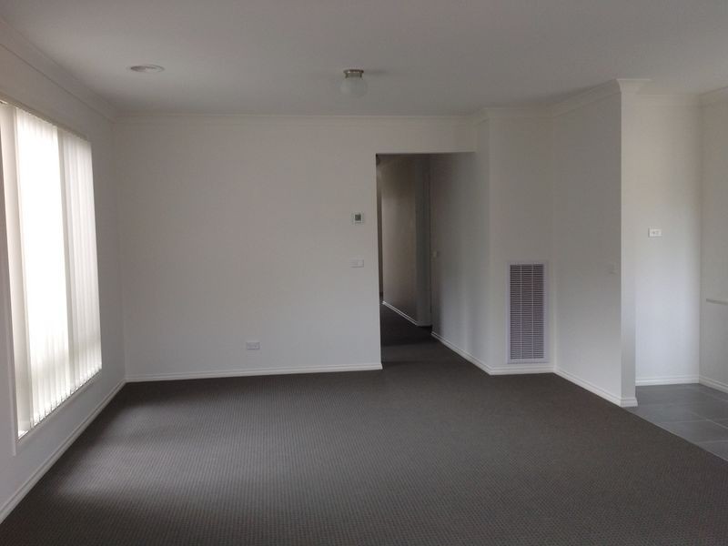 10 Blackburn Mews, Langwarrin VIC 3910