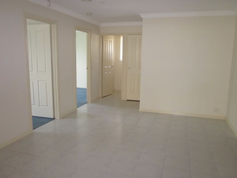 5 Kirrilee Court, Berwick VIC 3806