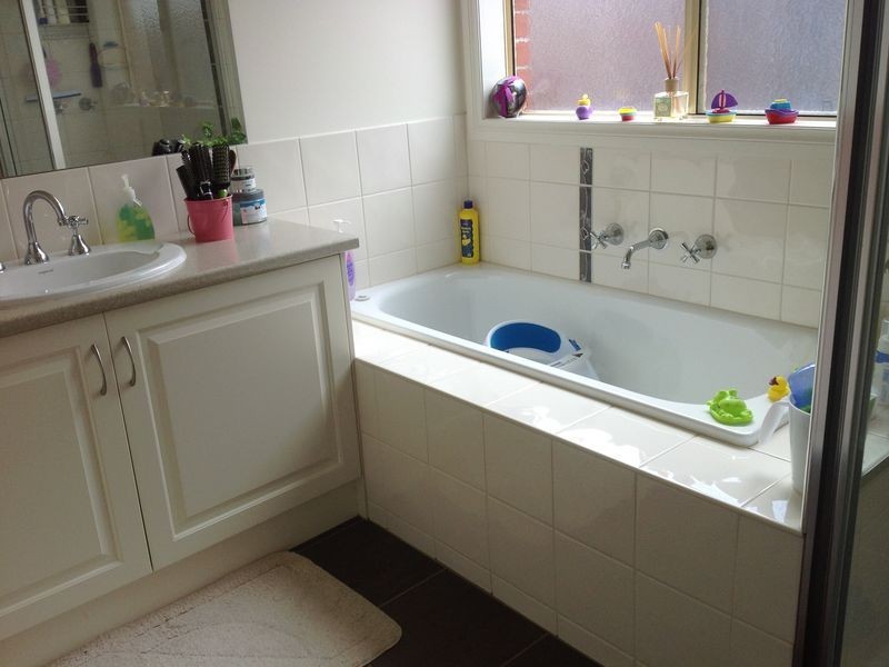 3 McCallum Drive, Cranbourne East VIC 3977