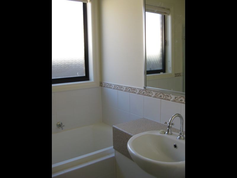 8/80-84 Potts Road, Langwarrin VIC 3910