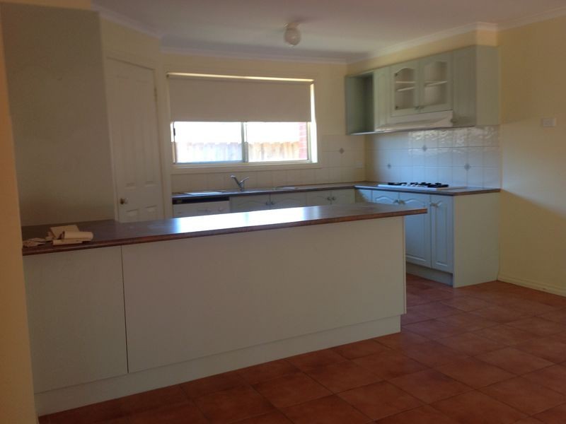 18 Raneen Drive, Langwarrin VIC 3910