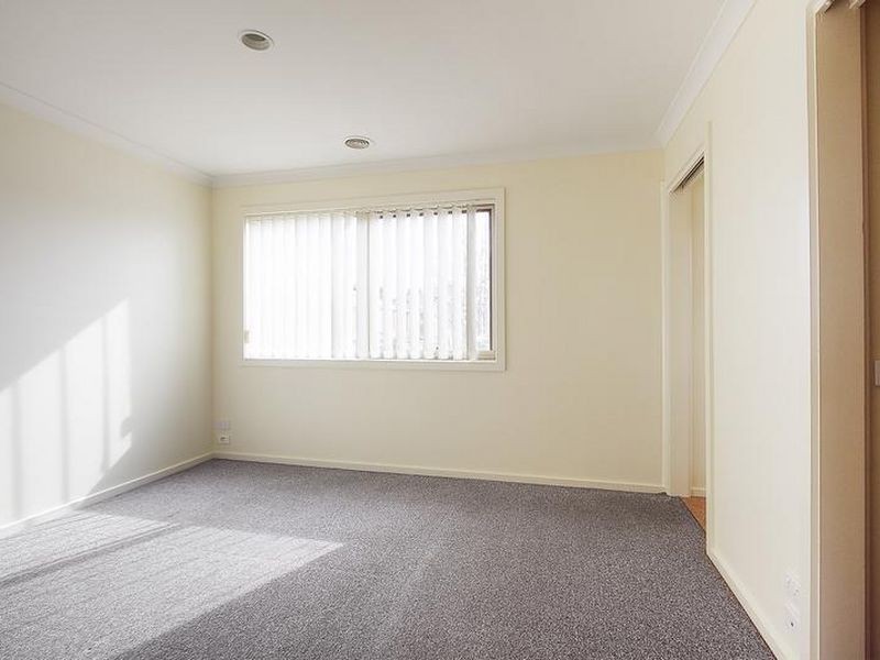 13/52-54 Shinners Avenue, Berwick VIC 3806