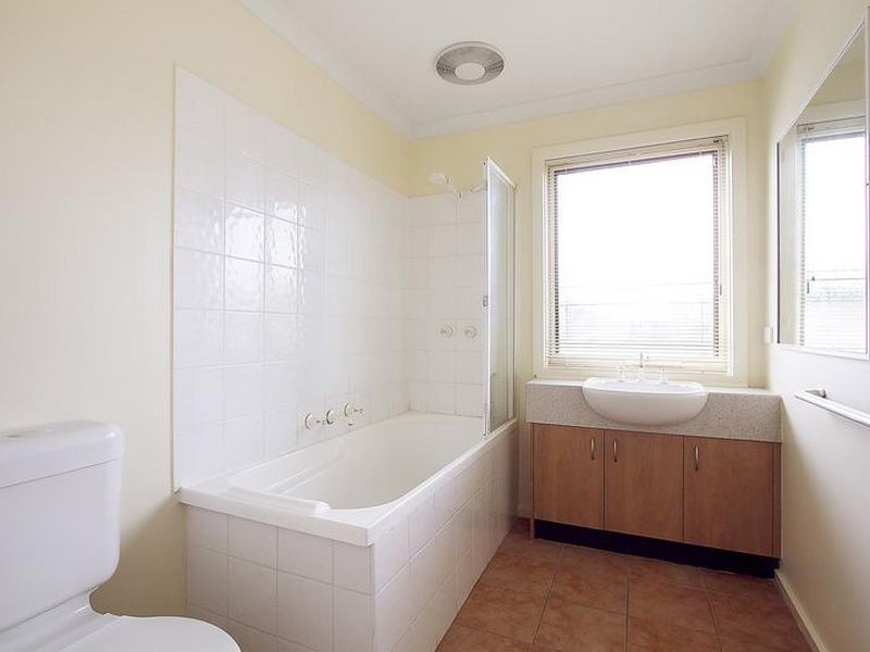 13/52-54 Shinners Avenue, Berwick VIC 3806