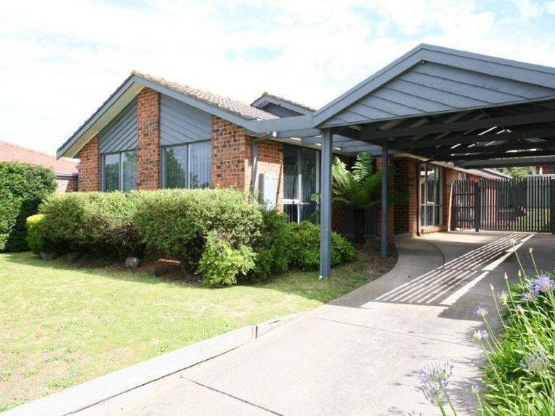 57 Lodge Crescent, Berwick VIC 3806