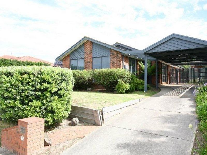 57 Lodge Crescent, Berwick VIC 3806