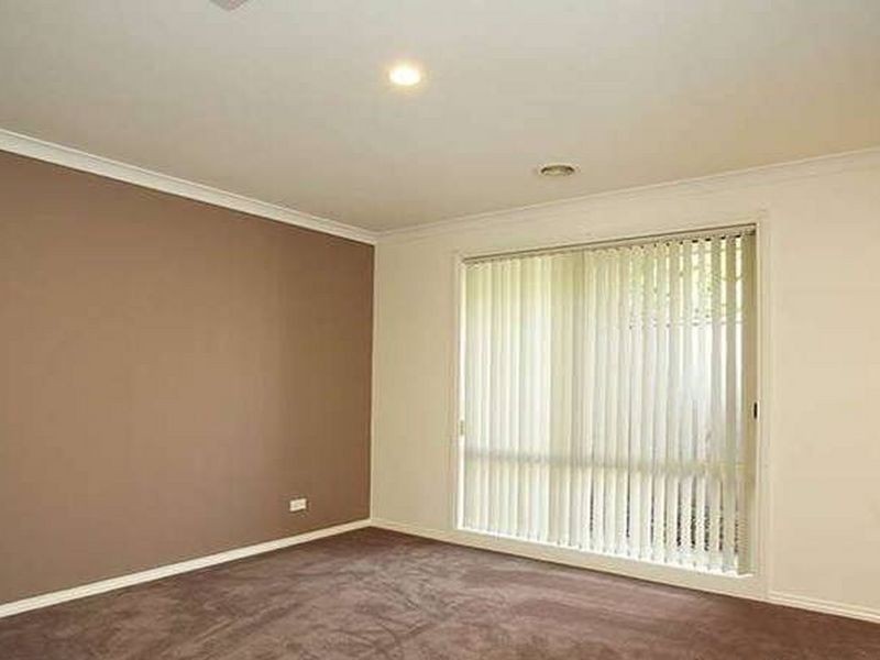 52 Marsh Grove, Berwick VIC 3806