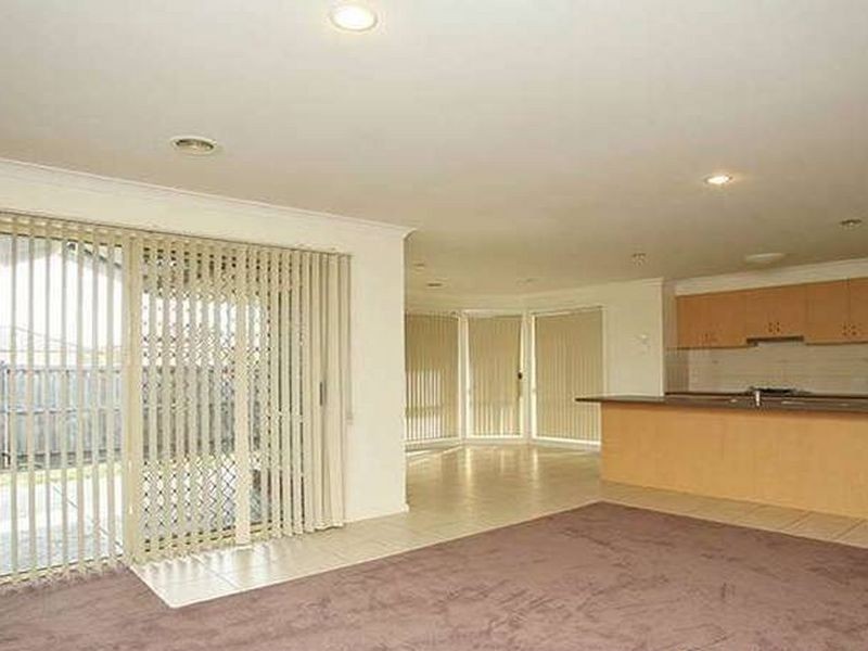 52 Marsh Grove, Berwick VIC 3806