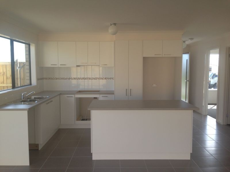 2 Romina Drive, Langwarrin VIC 3910