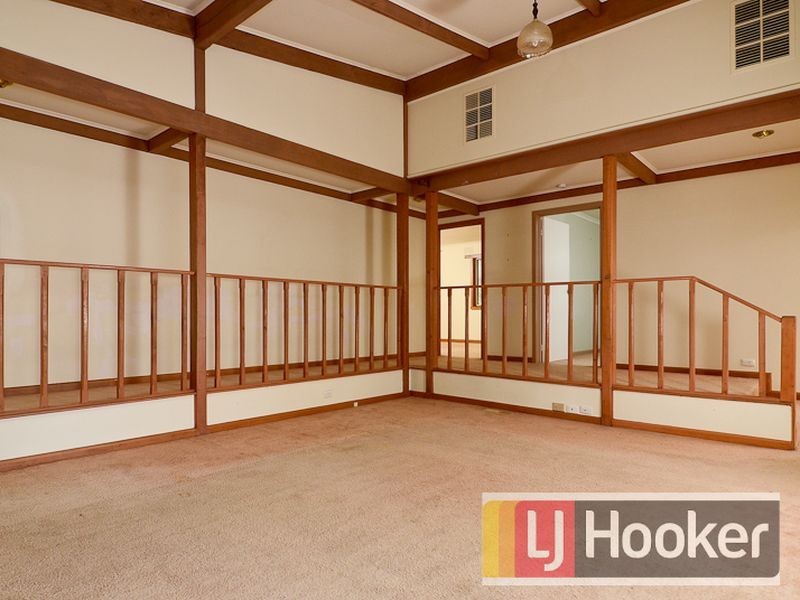 49 Saxonwood Drive, Narre Warren VIC 3805