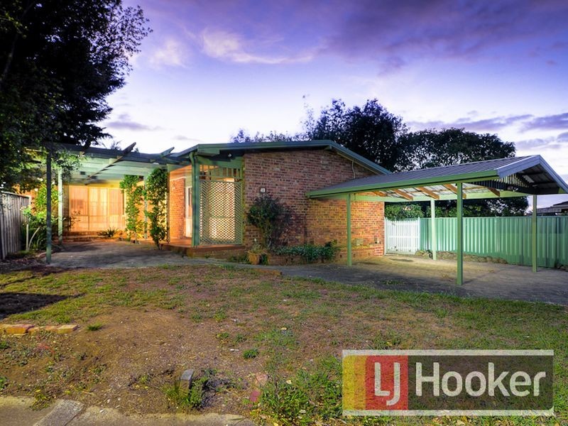 49 Saxonwood Drive, Narre Warren VIC 3805