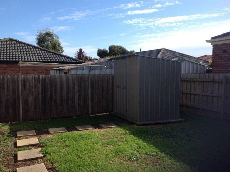 2/49-51 Dartmoor Drive, Cranbourne VIC 3977