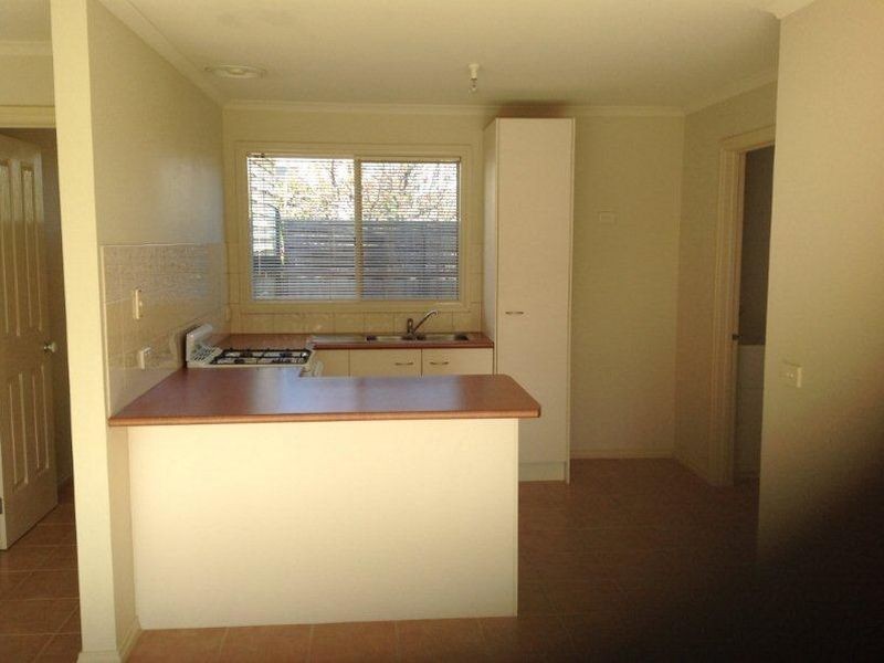 2/49-51 Dartmoor Drive, Cranbourne VIC 3977