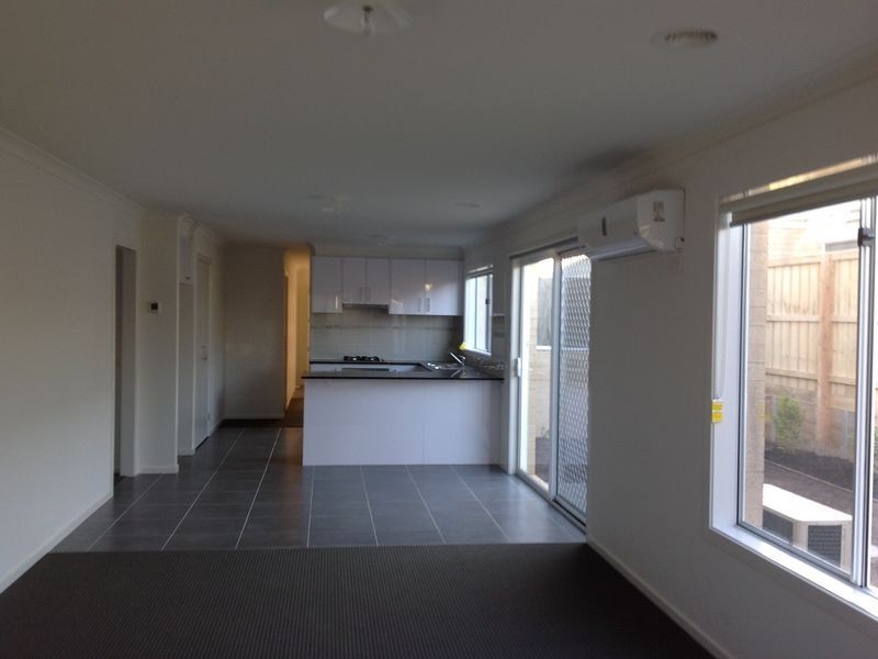 11/19 Cotswold Crescent, Officer VIC 3809