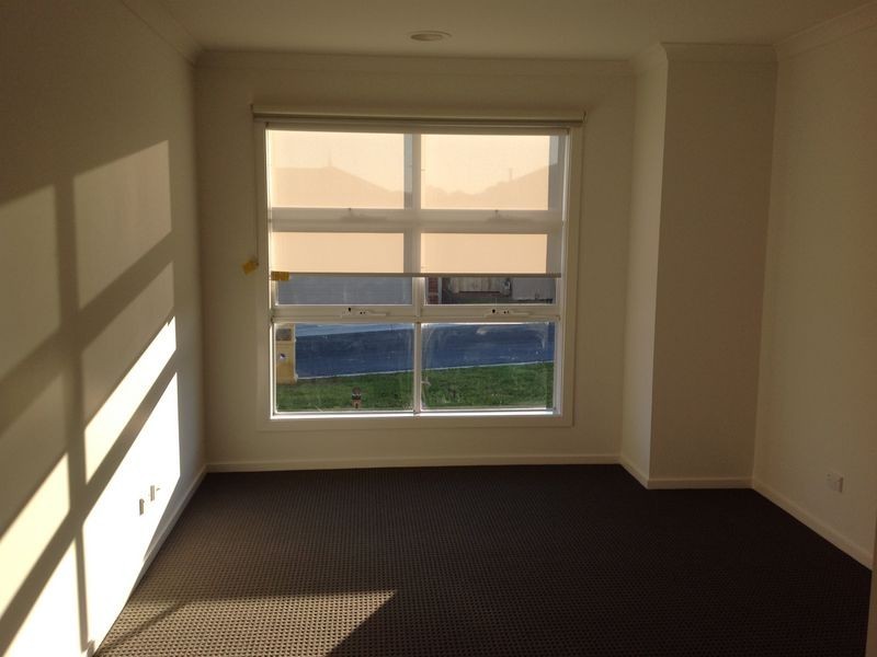 11/19 Cotswold Crescent, Officer VIC 3809