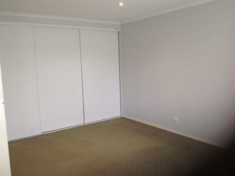 7 Willowbank Place, Cranbourne East VIC 3977