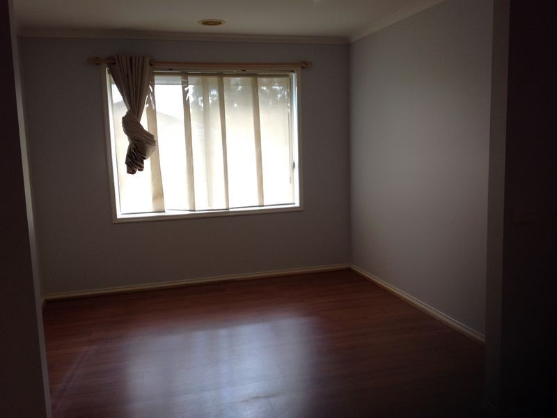 7 Willowbank Place, Cranbourne East VIC 3977