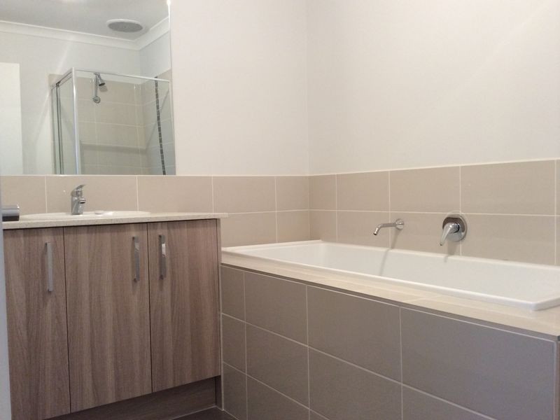 1/19 Cotswold Crescent, Officer VIC 3809