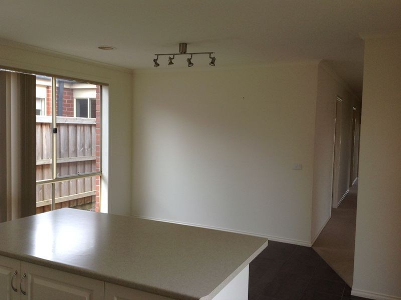 3 McCallum Drive, Cranbourne East VIC 3977