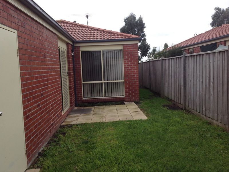 3 McCallum Drive, Cranbourne East VIC 3977