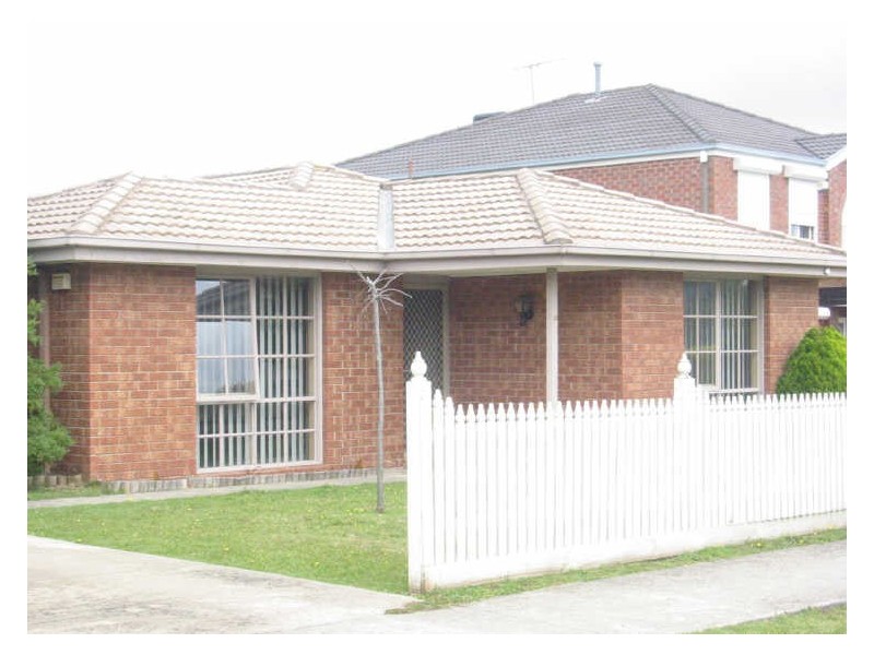 33 Godwin Avenue, Narre Warren VIC 3805