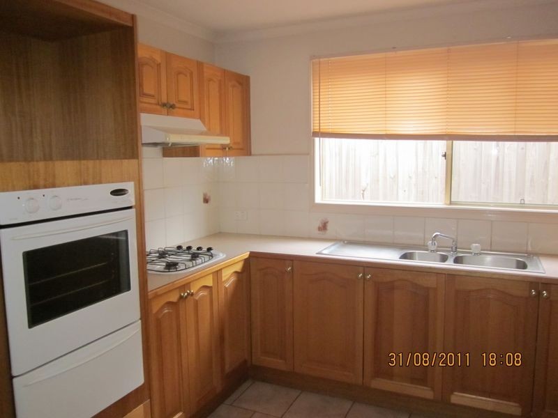 6 Yiota Court, Berwick VIC 3806