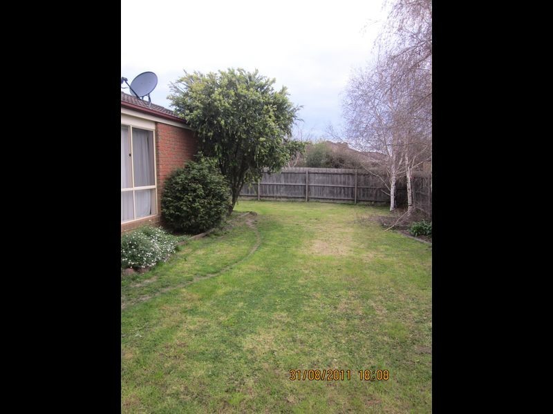 6 Yiota Court, Berwick VIC 3806