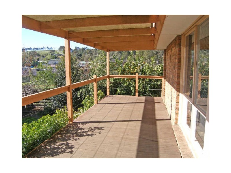 24 Royston Avenue, Berwick VIC 3806