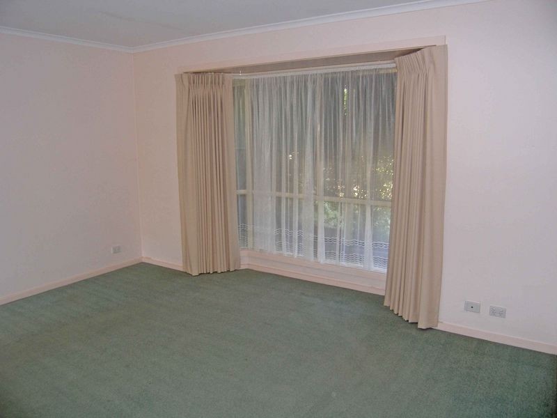 30 Railway Avenue, Beaconsfield VIC 3807