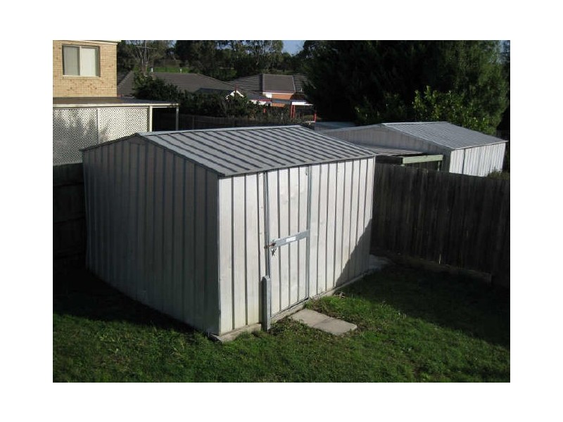 16 Kevin Close, Beaconsfield VIC 3807