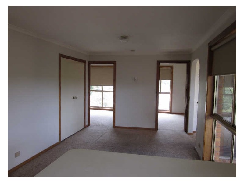 1/2 Manna Gum, Narre Warren VIC 3805