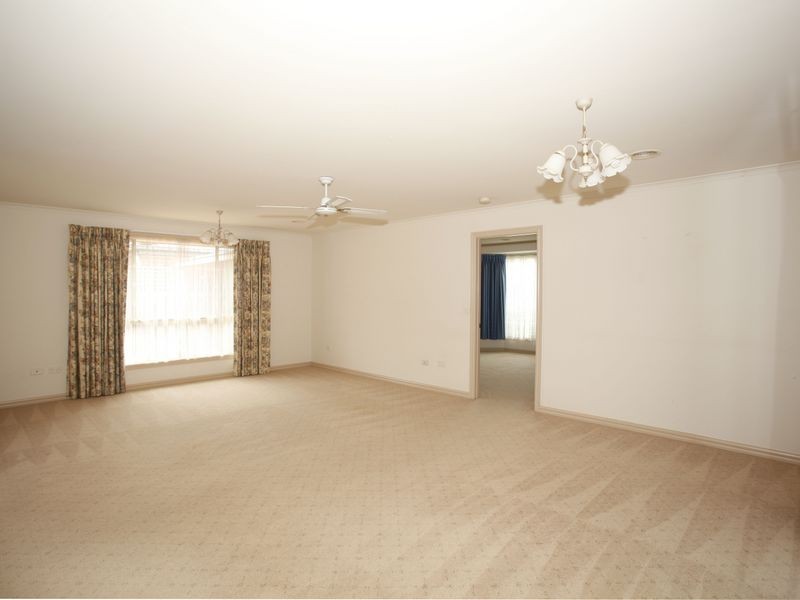 12 Railway Avenue, Beaconsfield VIC 3807