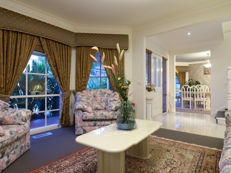 2 Classic Court, Berwick VIC 3806