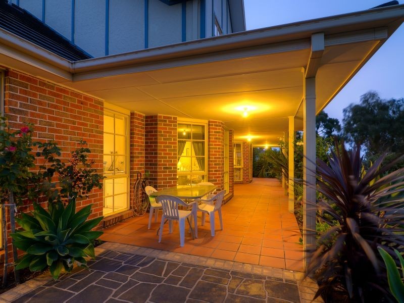 2 Classic Court, Berwick VIC 3806