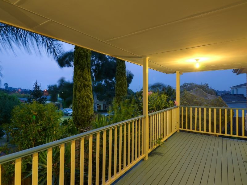 2 Classic Court, Berwick VIC 3806