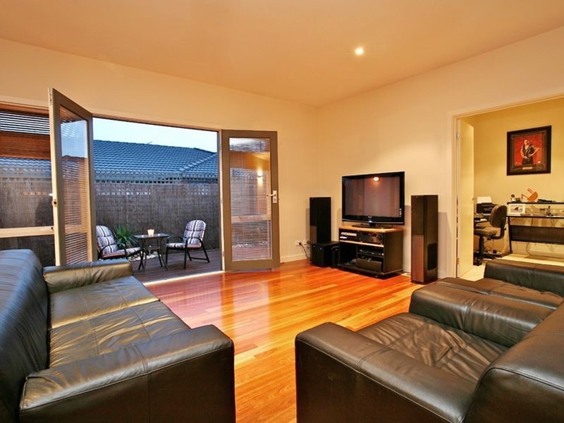 10 Glenisla Way, Berwick VIC 3806