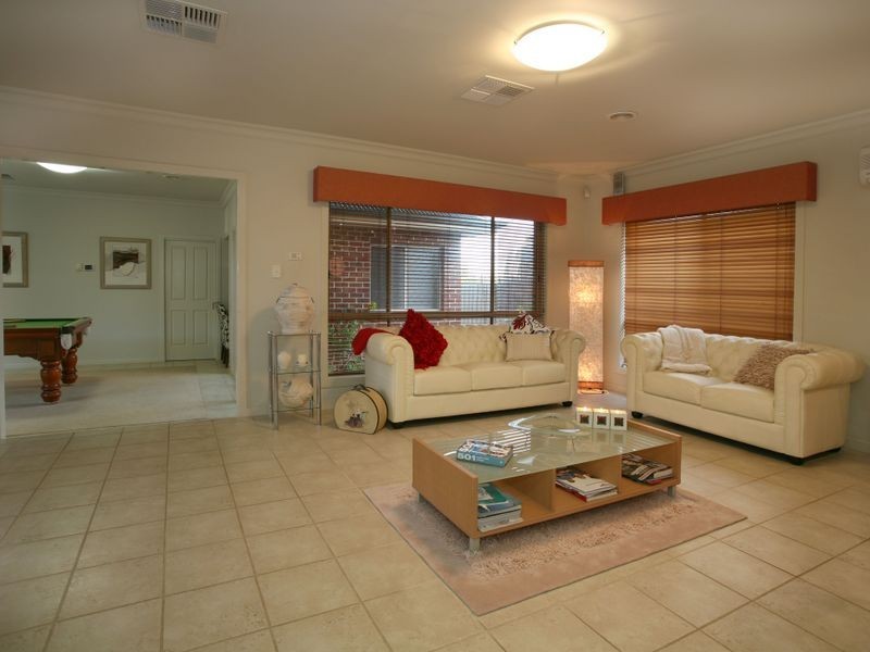 7 Pheasant Court, Berwick VIC 3806