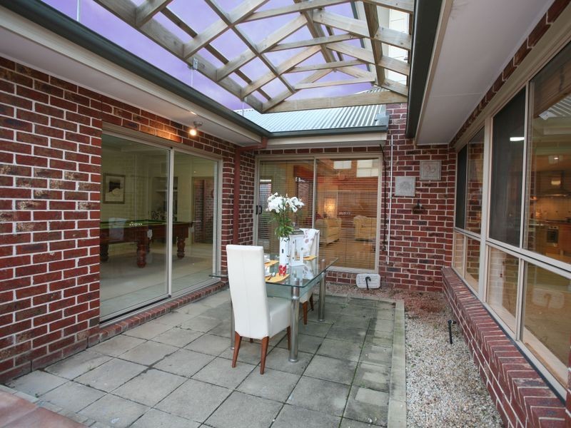 7 Pheasant Court, Berwick VIC 3806