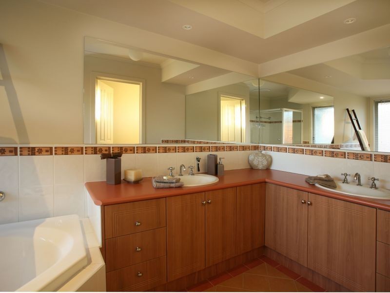 7 Pheasant Court, Berwick VIC 3806