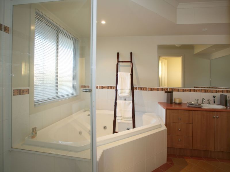 7 Pheasant Court, Berwick VIC 3806