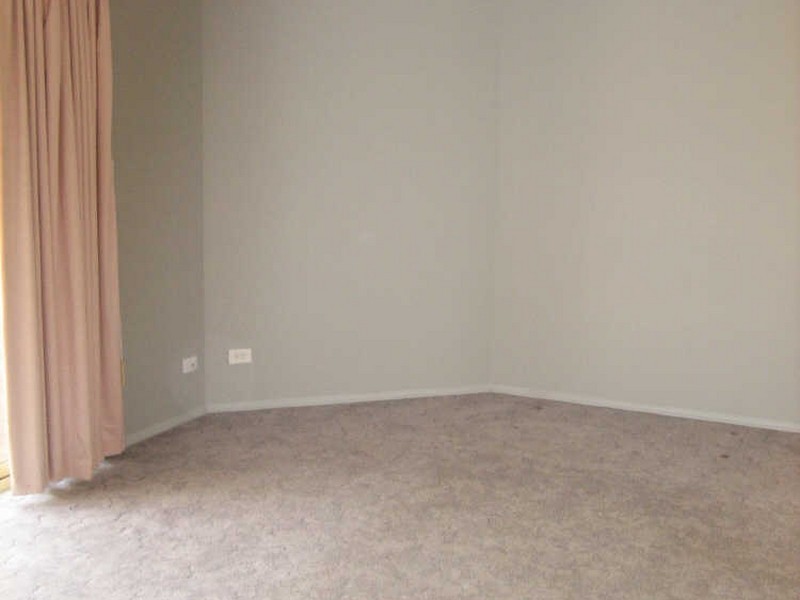 16 Baringa Park Drive, Narre Warren South VIC 3805