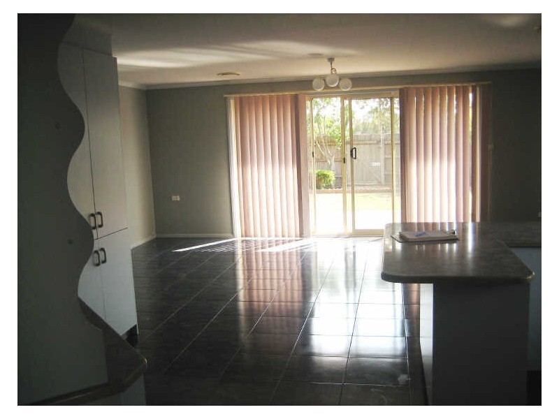 16 Baringa Park Drive, Narre Warren South VIC 3805