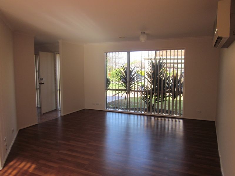 8 Jason Close, Berwick VIC 3806