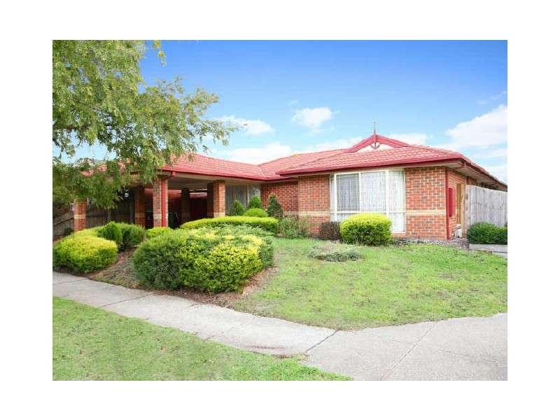 6 Golden Leaf Avenue, Narre Warren South VIC 3805