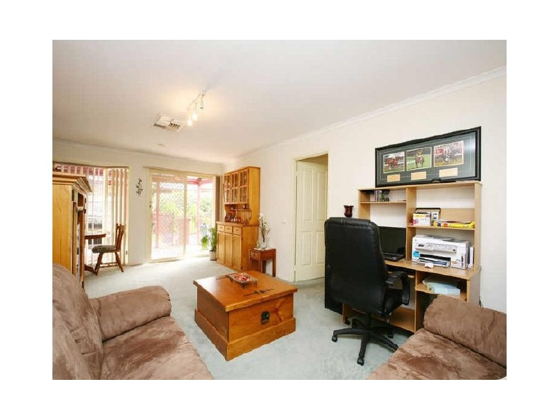 6 Golden Leaf Avenue, Narre Warren South VIC 3805