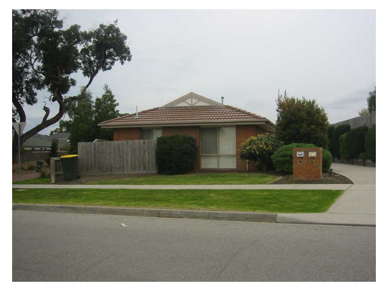 1/75 Granite Drive, Langwarrin VIC 3910