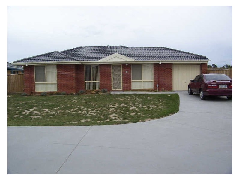 10/21 Merrijig Avenue, Cranbourne VIC 3977
