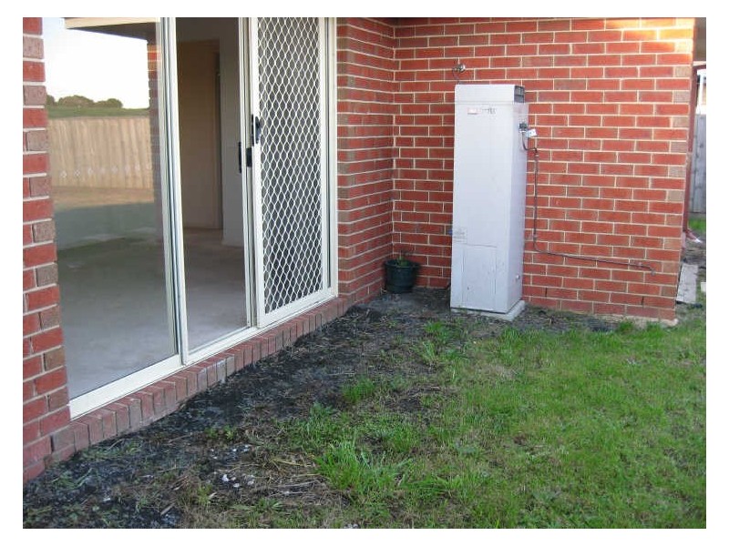10/21 Merrijig Avenue, Cranbourne VIC 3977