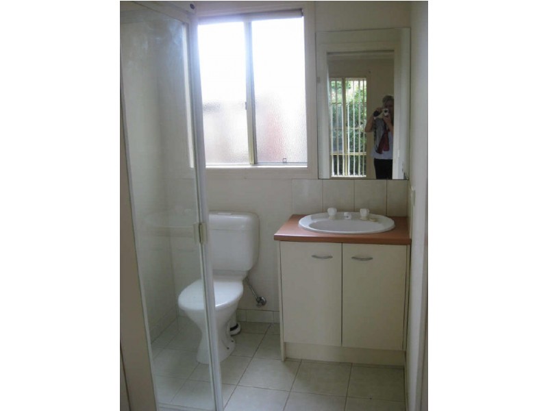 1/21 Merrijig Avenue, Cranbourne VIC 3977