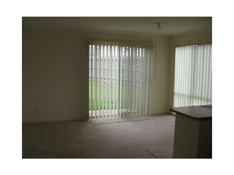 1/21 Merrijig Avenue, Cranbourne VIC 3977