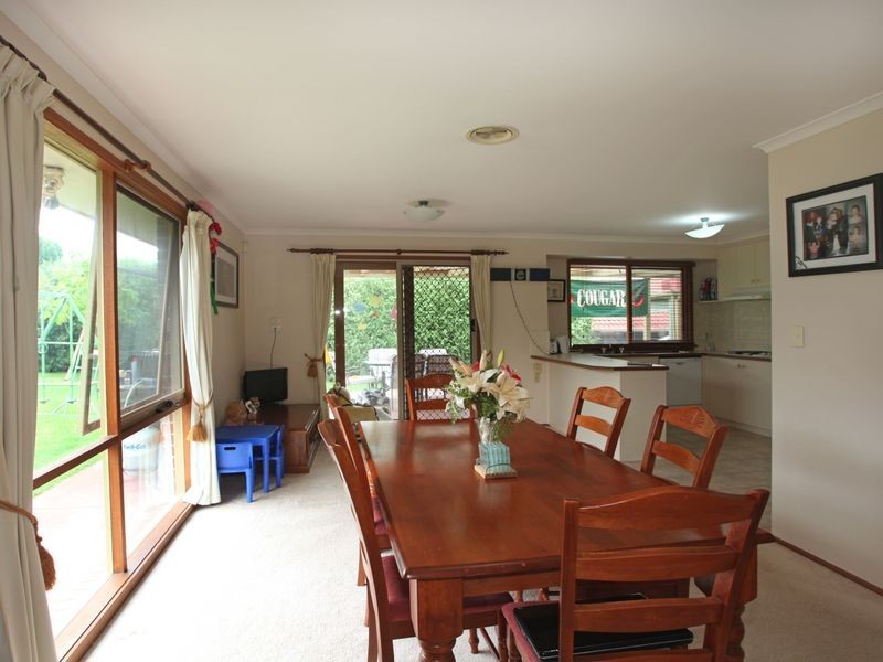 17 Jarryd Crescent, Berwick VIC 3806